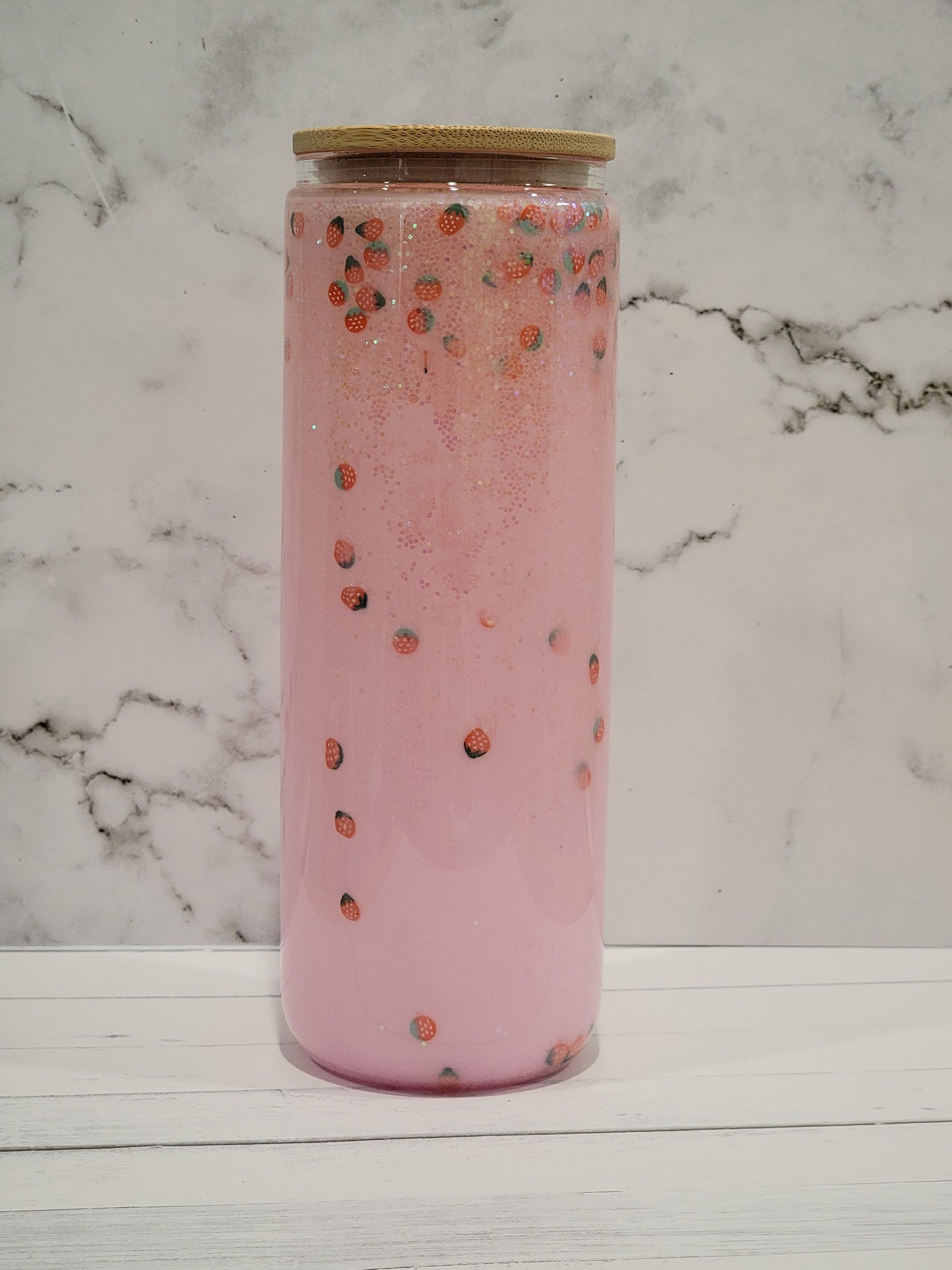 20 oz. Snow Globe Glass Cup